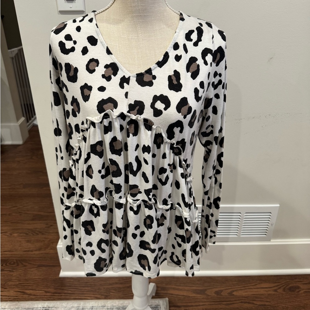 Leopard Print V-Neck Women's Top